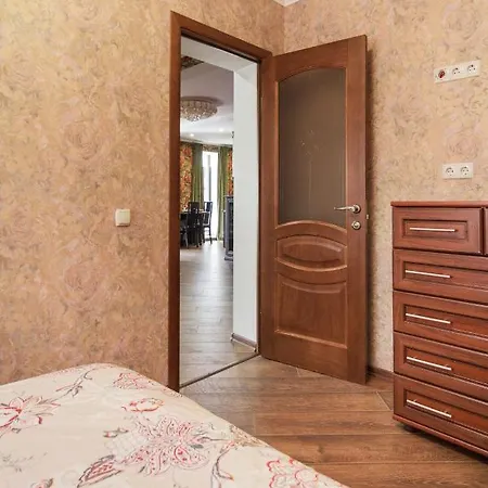 Deribasovskay Street Apartment
