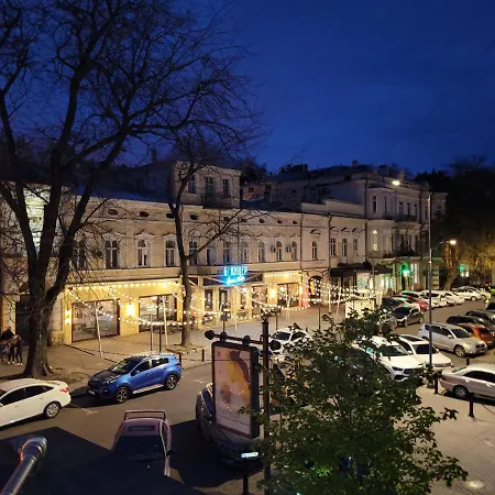 Deribasovskay Street Апартаменты
